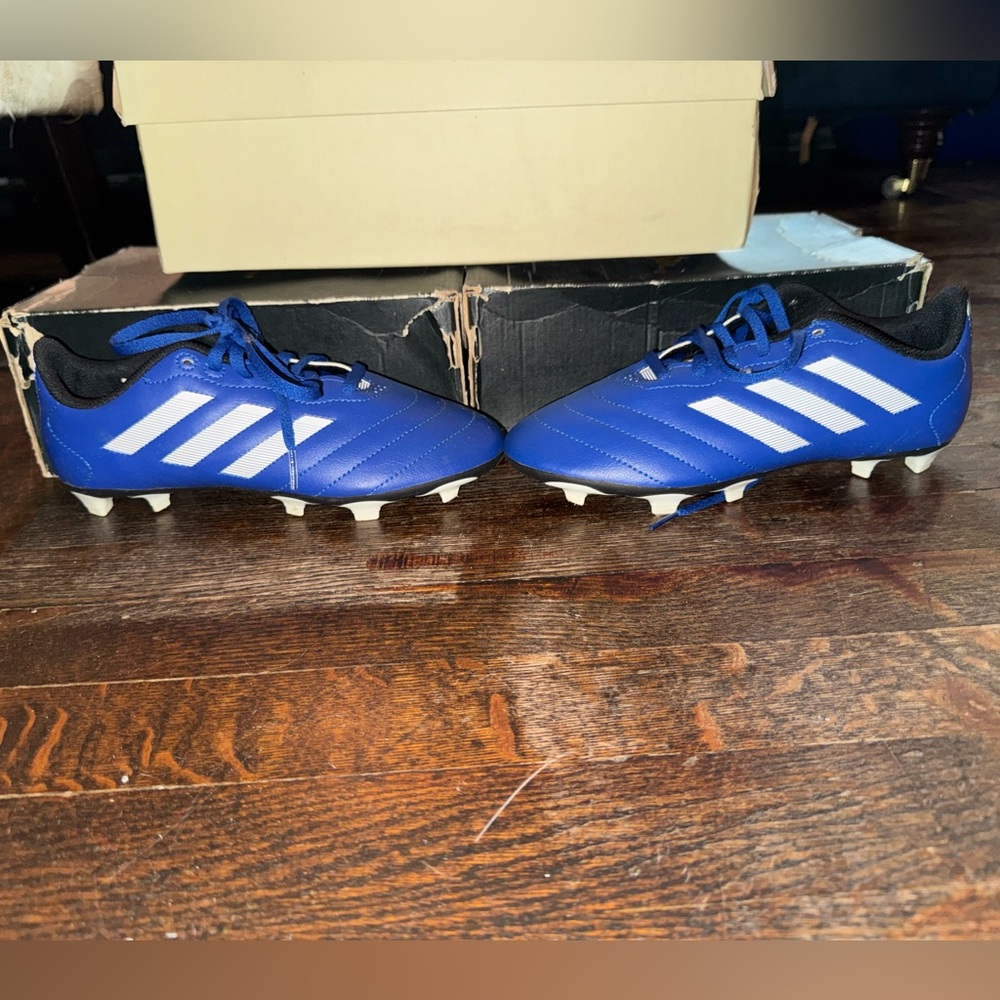 Kids Size 5 Blue White Adidas Goletto VIII FG J Soccer Cleats.